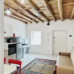 Apartment Parisi - Fiera Luxury Golosine 1, Verona